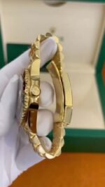 Rolex GMT Master ll Yellow Gold Black Dial Jubilee Bracelet Men's Watch 40mm M126718GRNR-0001 - Image 3